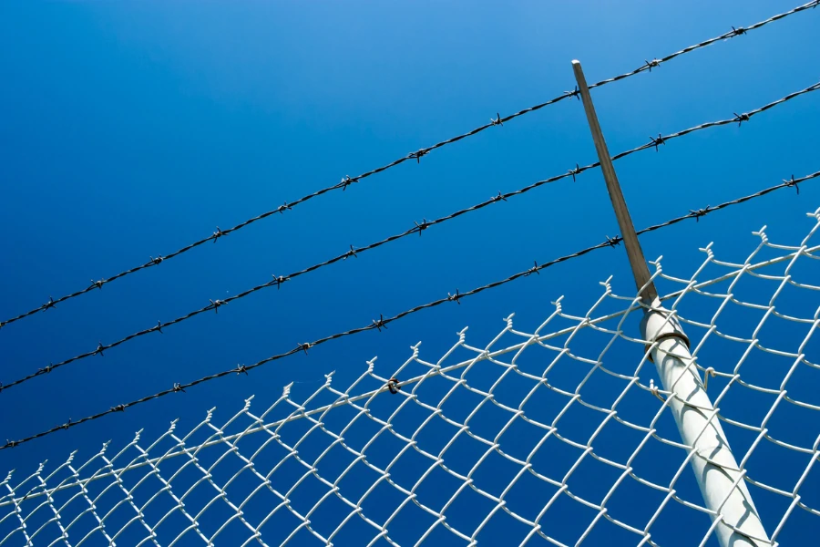 commercial fencing cairns and port douglas
